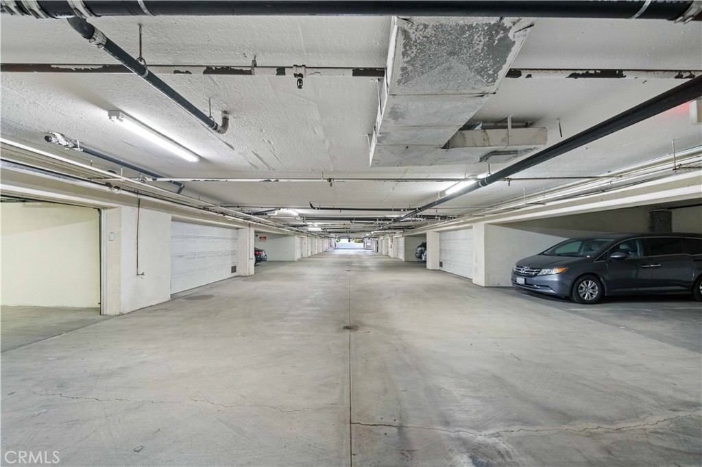 900 Arcadia Avenue 9