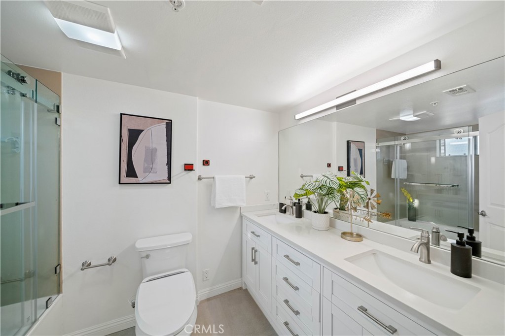 900 Arcadia Avenue 9