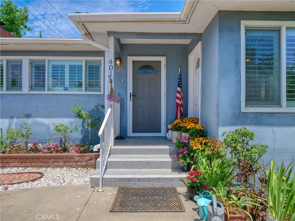 401 E Cherry Avenue