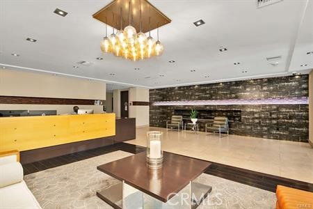 432 N OAKHURST 503