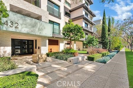 432 N OAKHURST 503