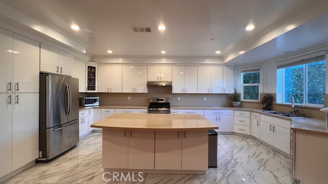 1665 W 221st Street