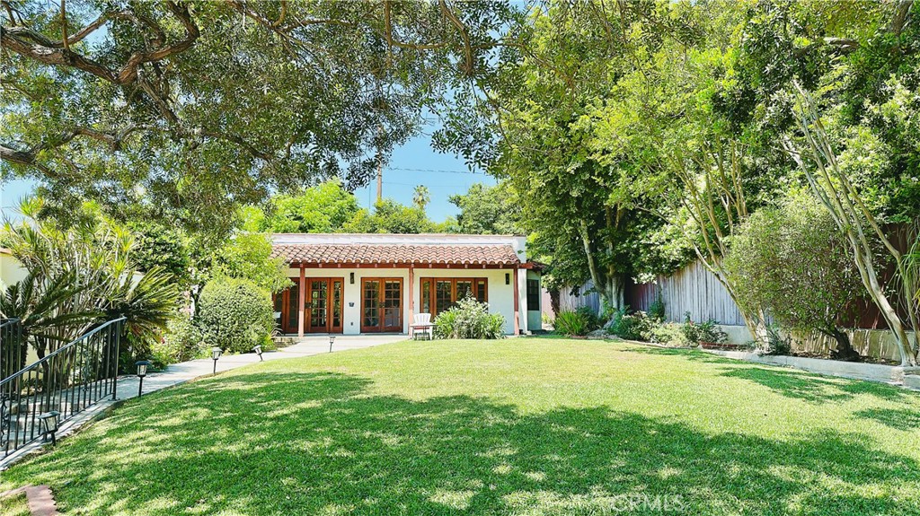 2051 Fair Oaks Avenue