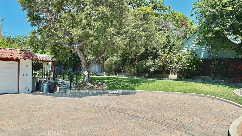 2051 Fair Oaks Avenue
