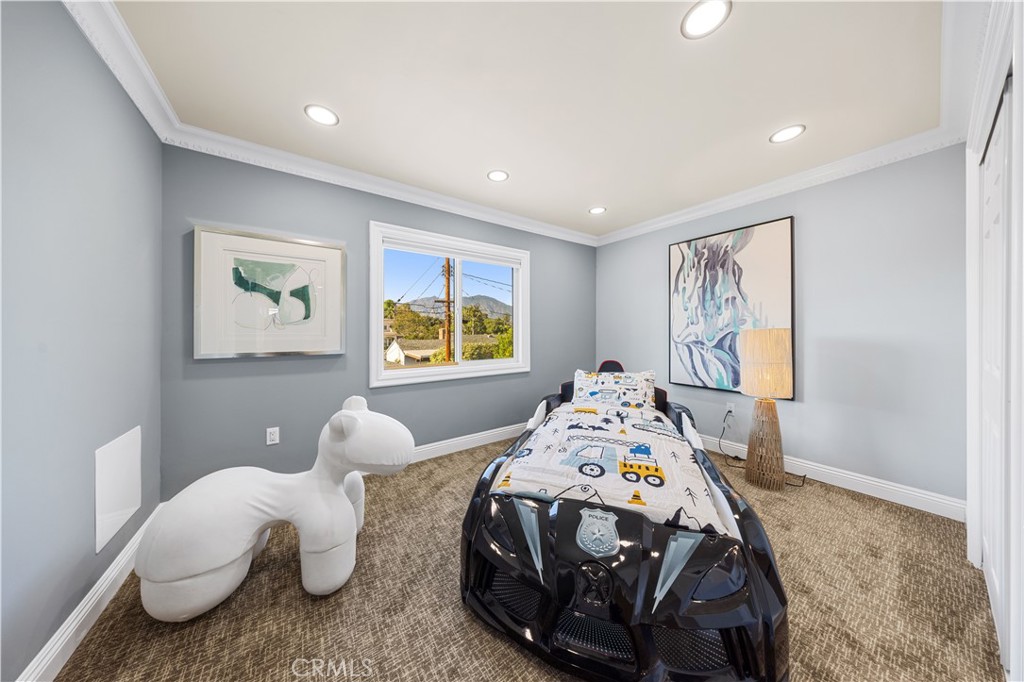 185 W Palm Drive