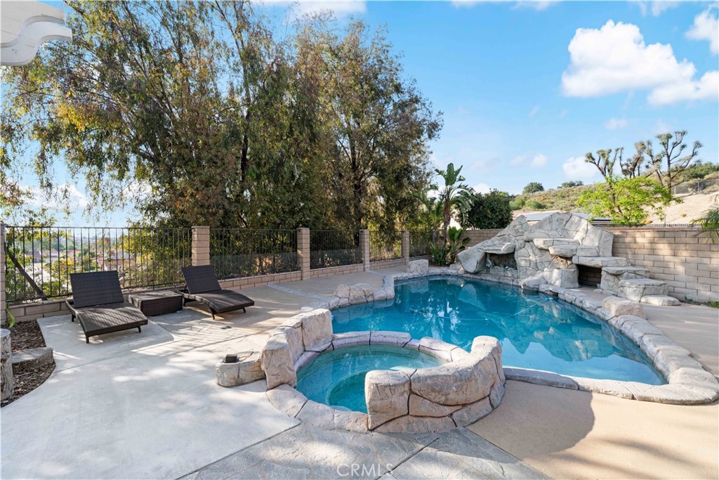 1333 Sims Place