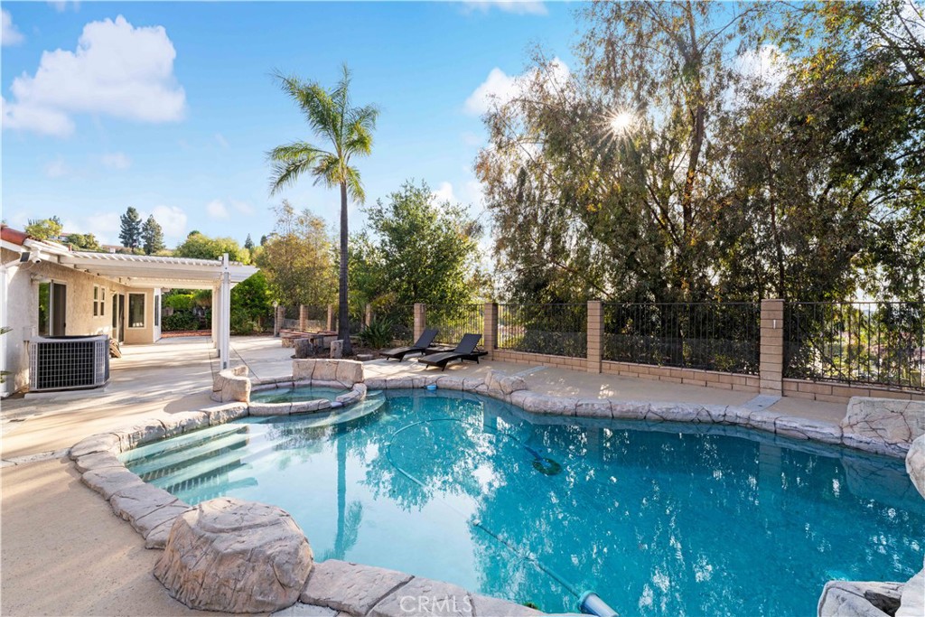 1333 Sims Place