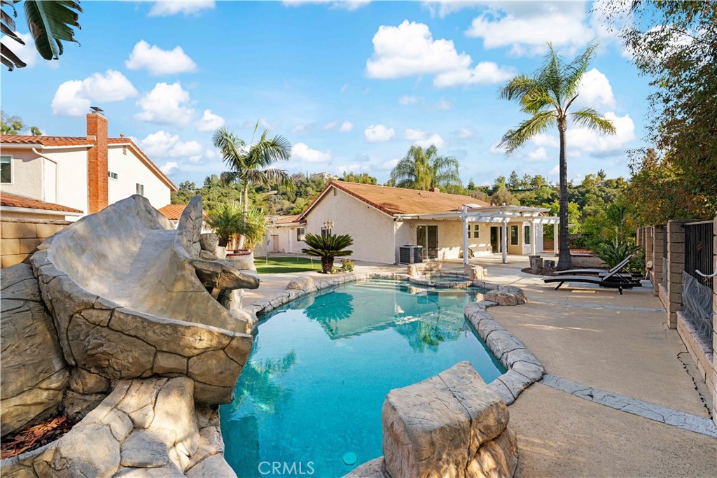 1333 Sims Place