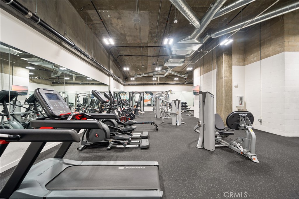 218 N El Molino Avenue 502