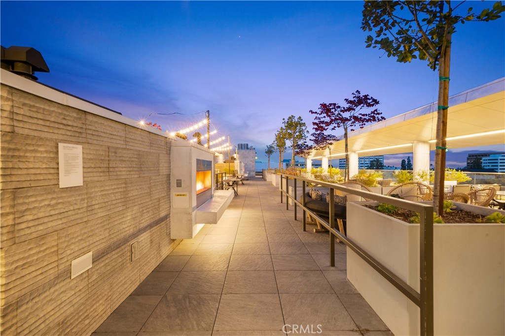 218 N El Molino Avenue 502