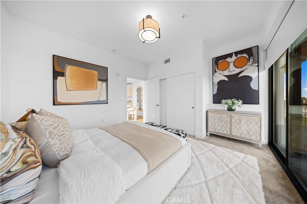 218 N El Molino Avenue 502