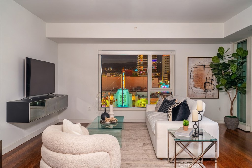 6250 Hollywood Boulevard 7G