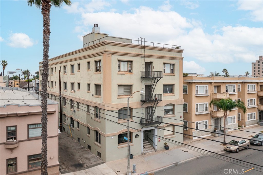 323 W 4th Street 108