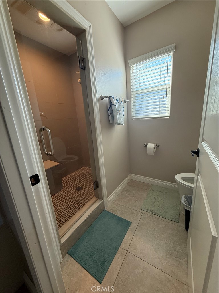 6046 N Willard Avenue