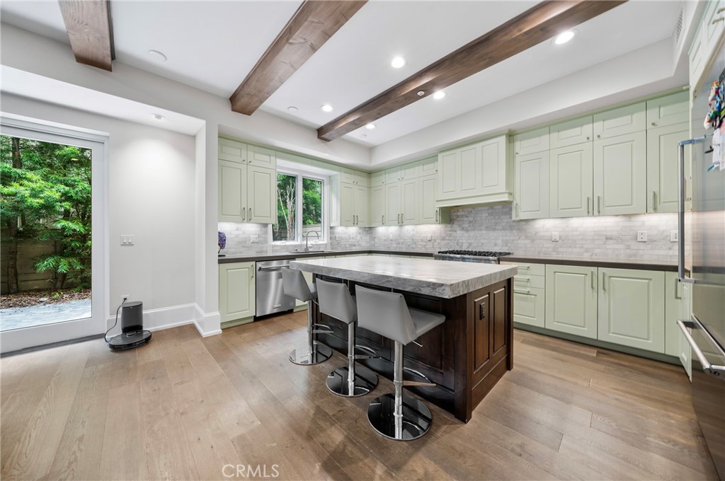 823 S Bundy Drive 110