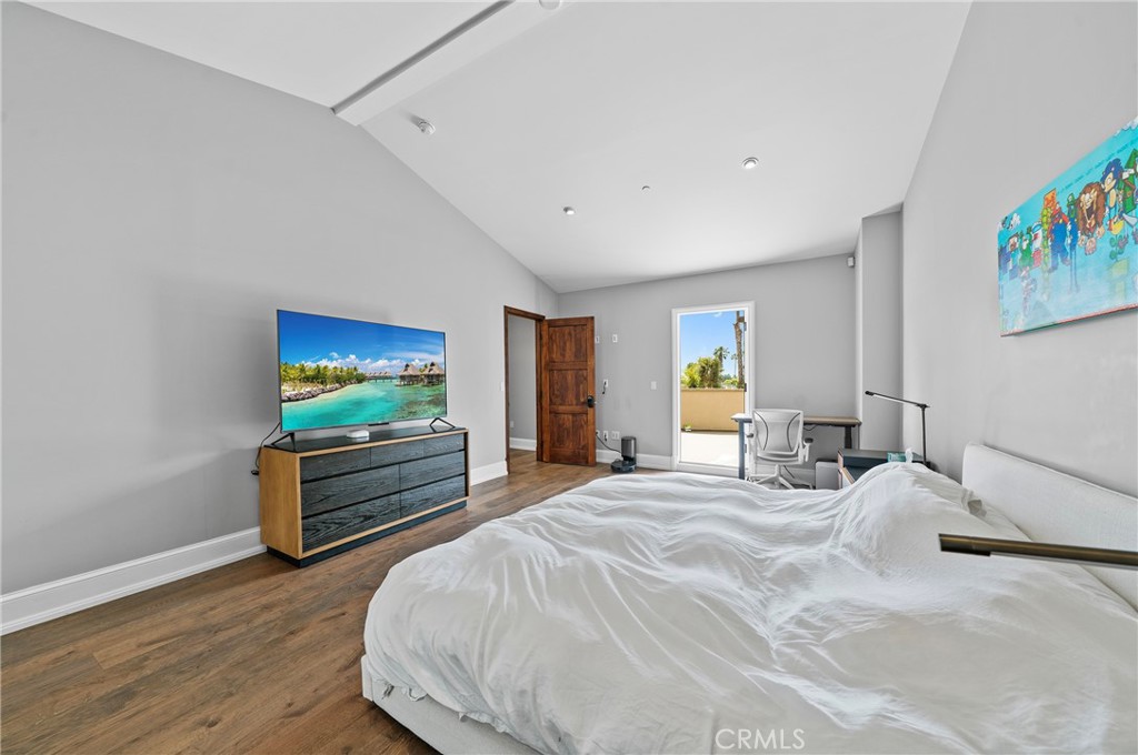 823 S Bundy Drive 110