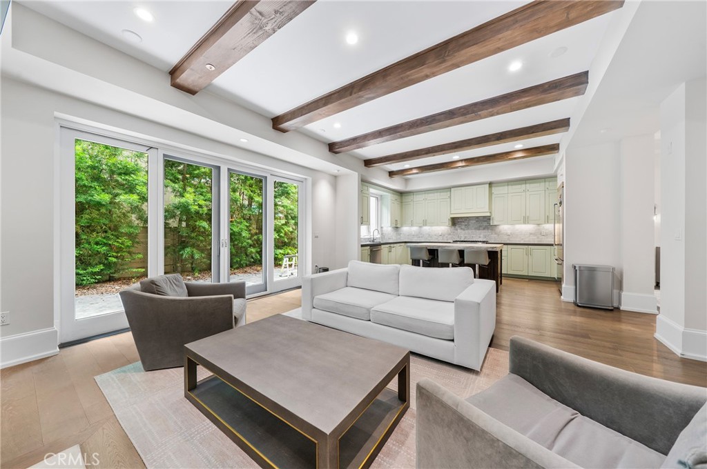 823 S Bundy Drive 110