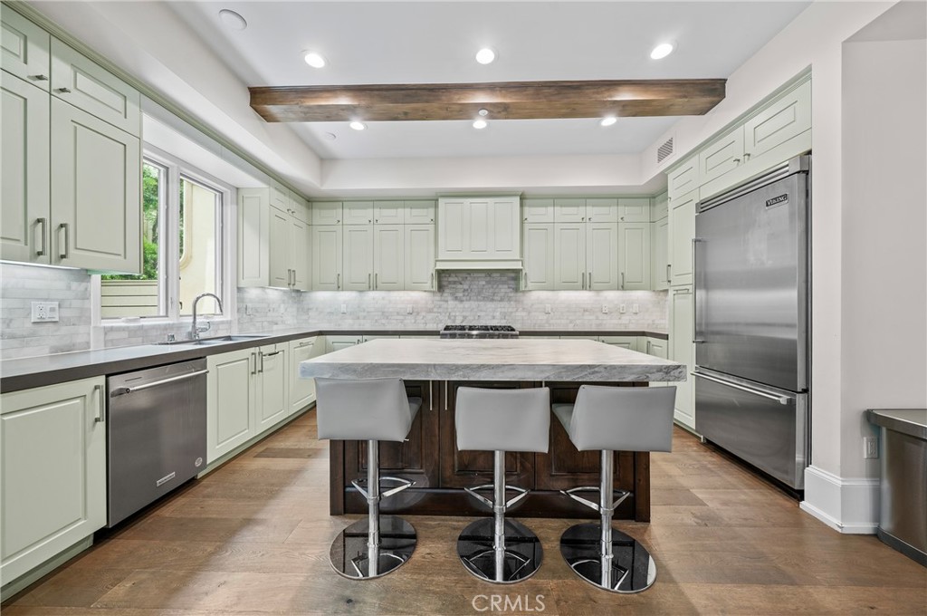 823 S Bundy Drive 110