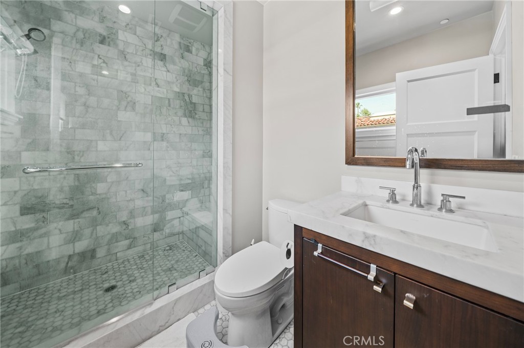 823 S Bundy Drive 110