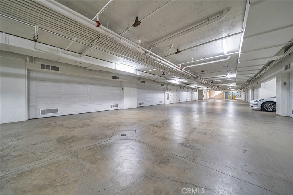 823 S Bundy Drive 110