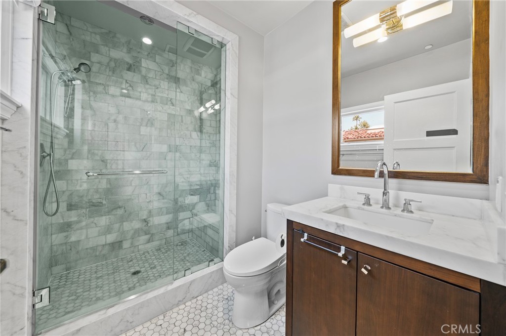 823 S Bundy Drive 110