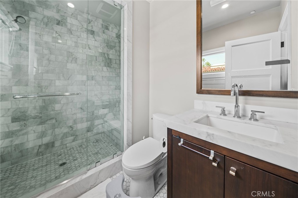 823 S Bundy Drive 110