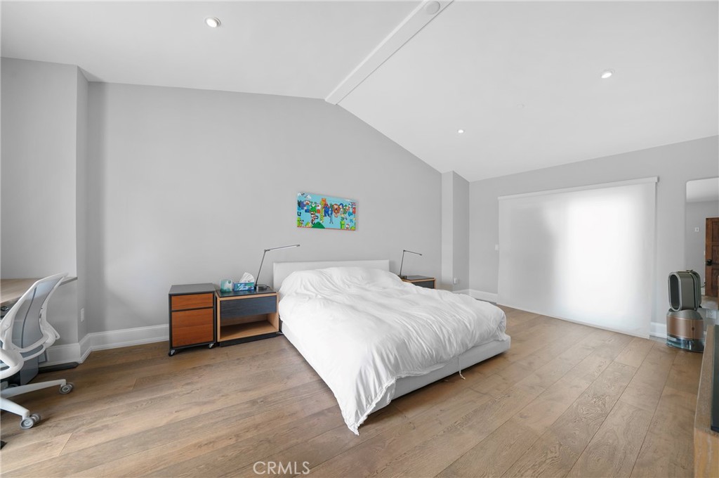 823 S Bundy Drive 110