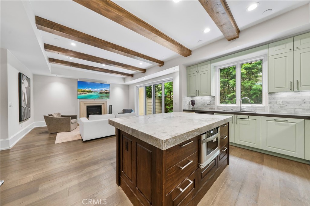 823 S Bundy Drive 110