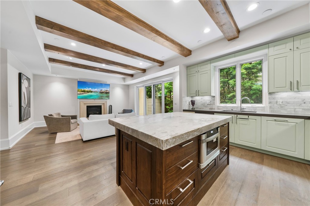 823 S Bundy Drive 110