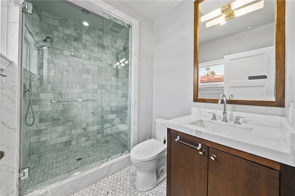 823 S Bundy Drive 110