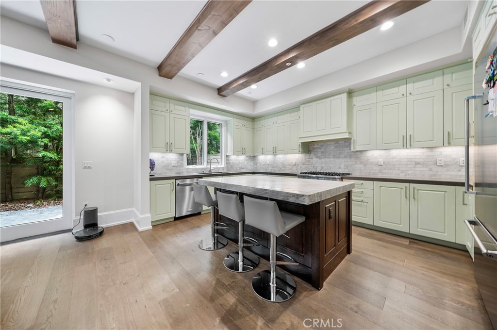 823 S Bundy Drive 110