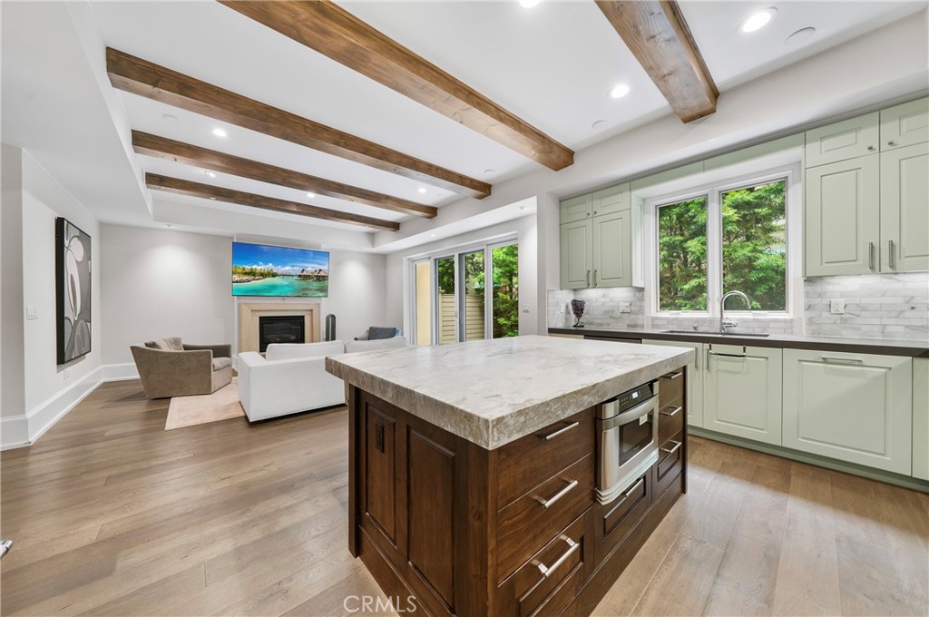 823 S Bundy Drive 110