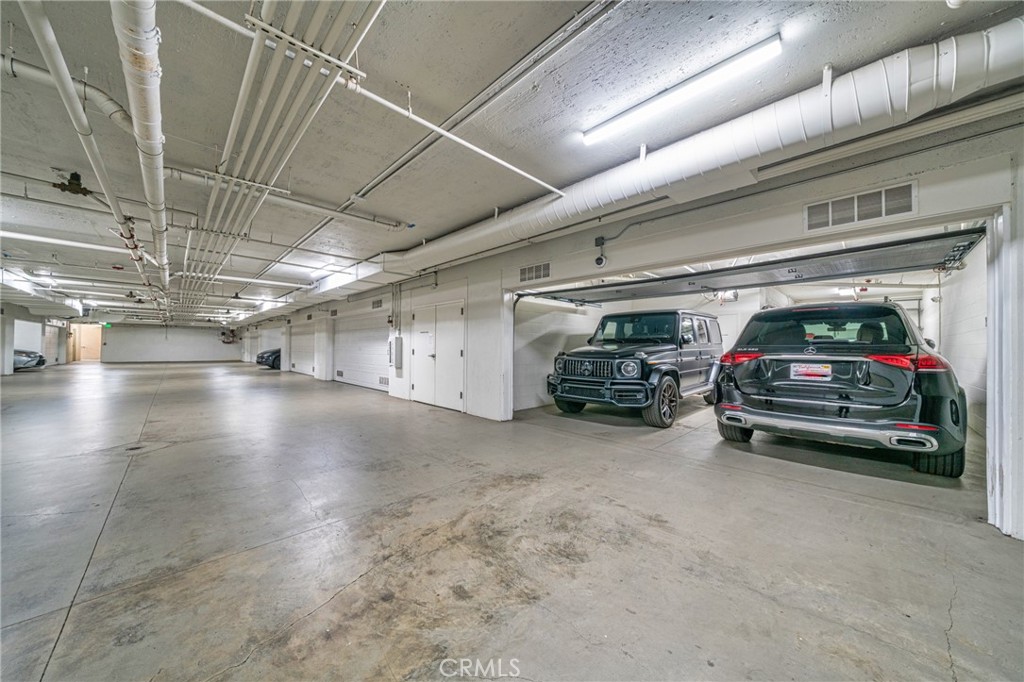 823 S Bundy Drive 110