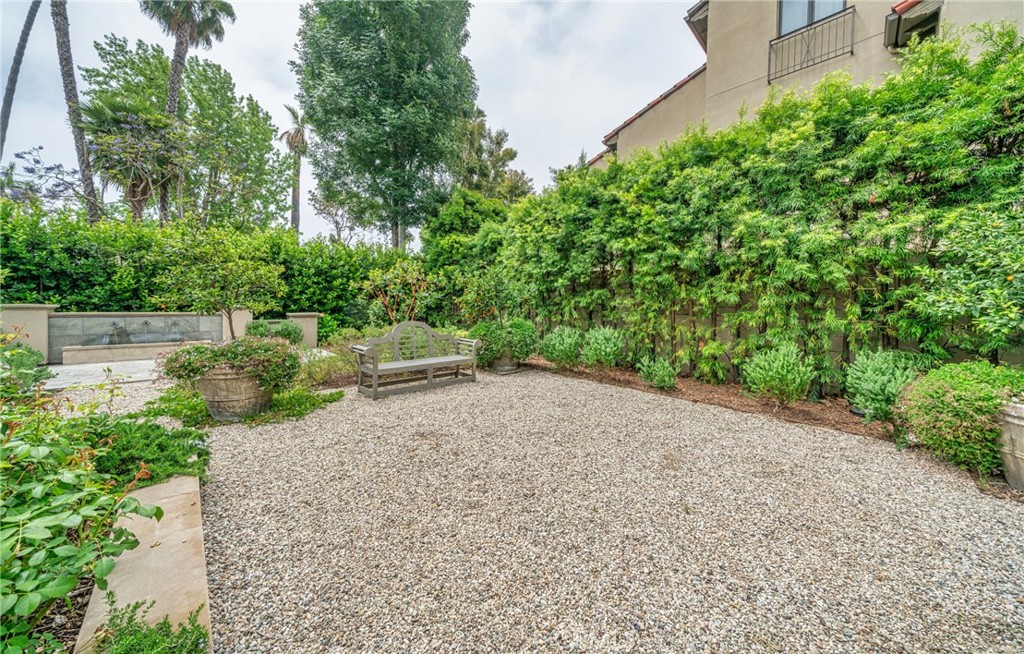 823 S Bundy Drive 110