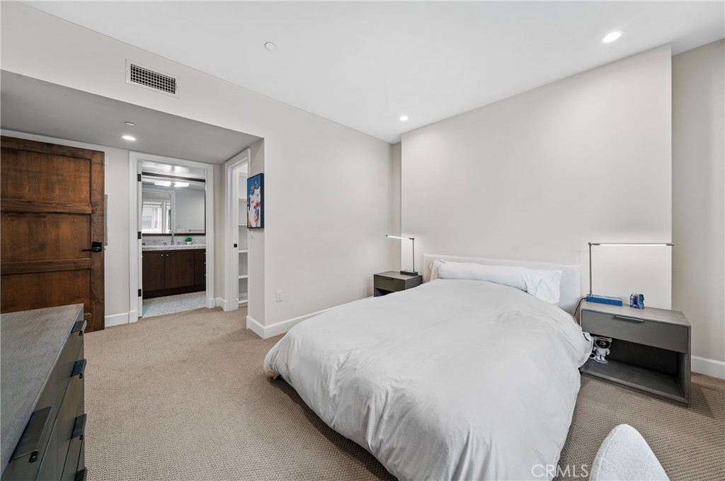 823 S Bundy Drive 110