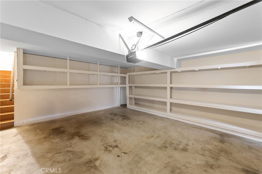 326 E Hellman Avenue B