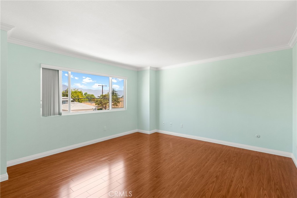 326 E Hellman Avenue B