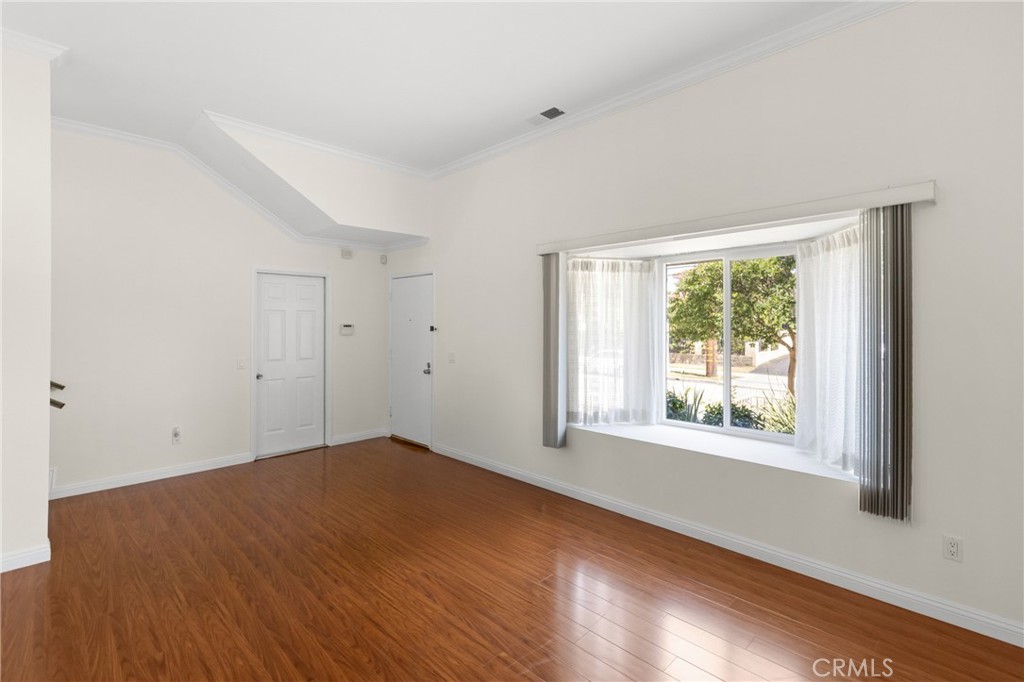 326 E Hellman Avenue B