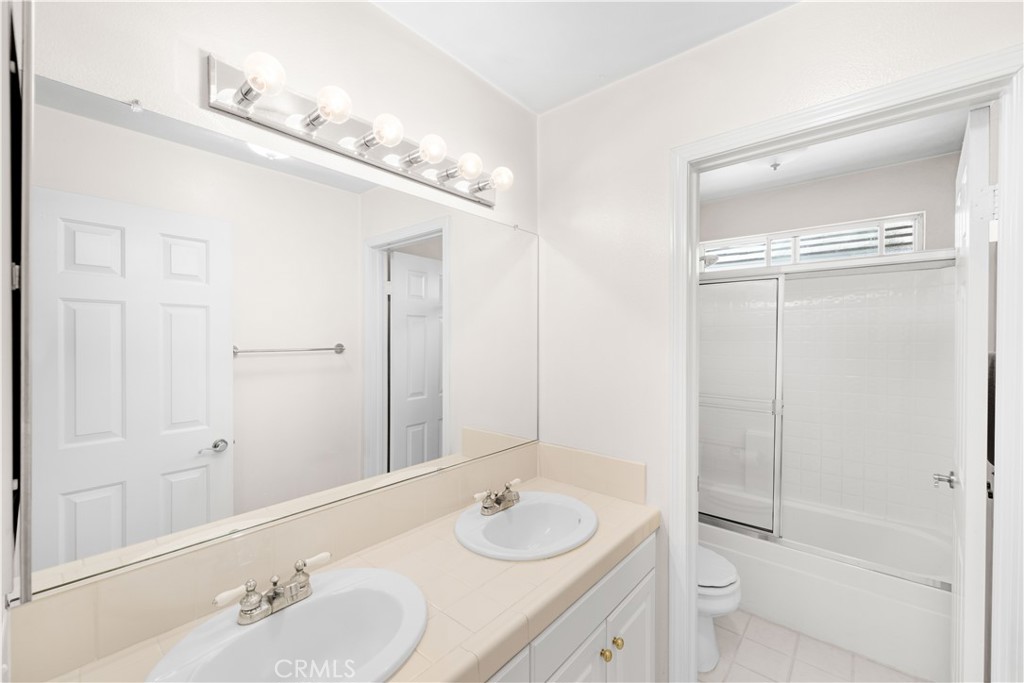 130 N Lincoln Avenue