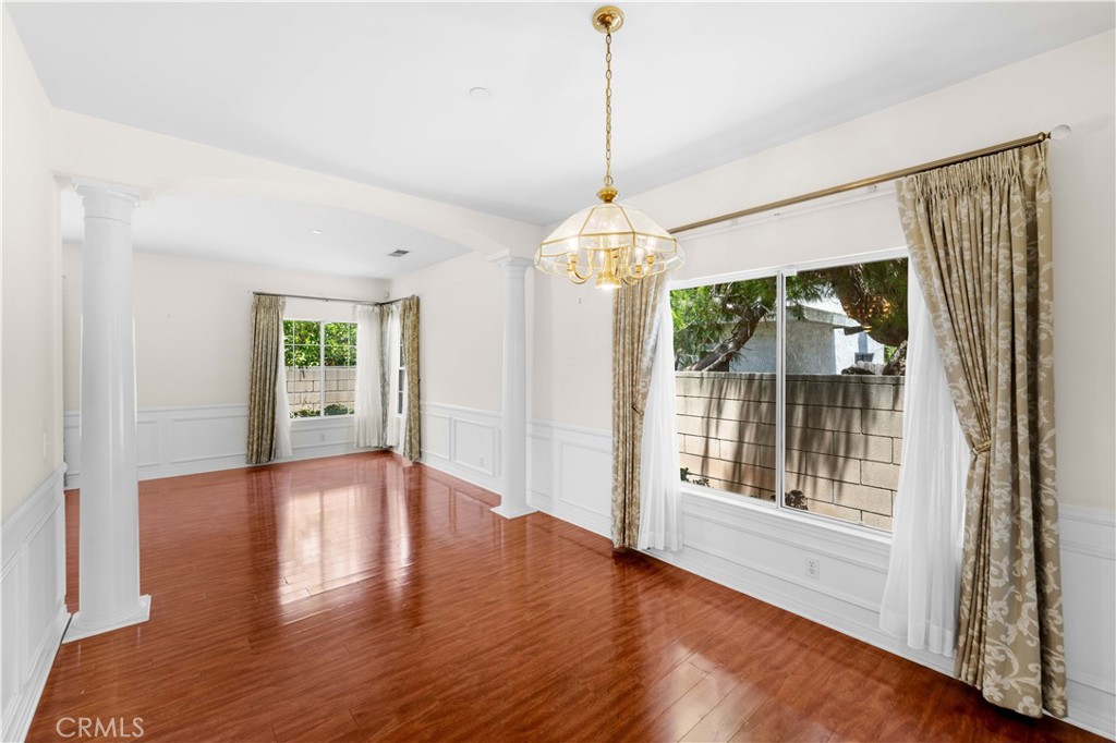 130 N Lincoln Avenue