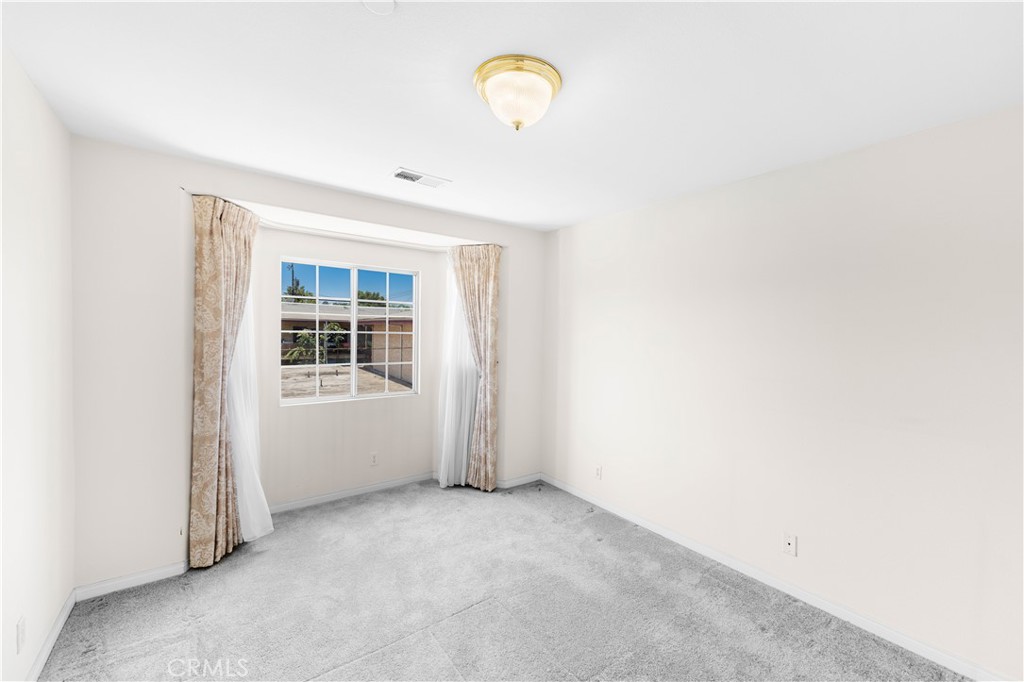 130 N Lincoln Avenue