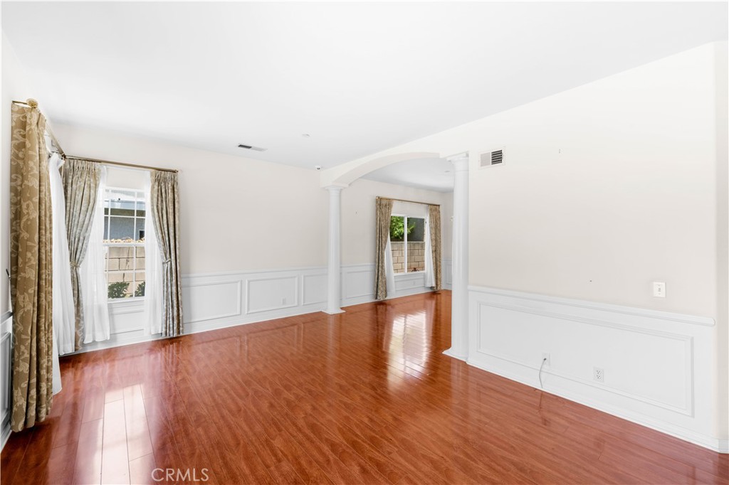 130 N Lincoln Avenue