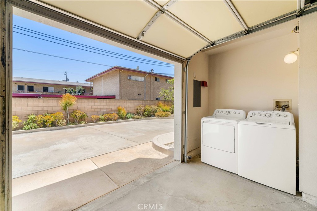 130 N Lincoln Avenue