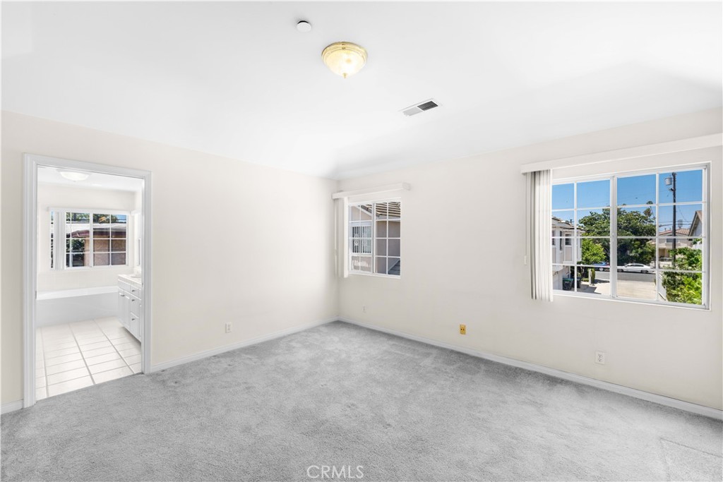 130 N Lincoln Avenue