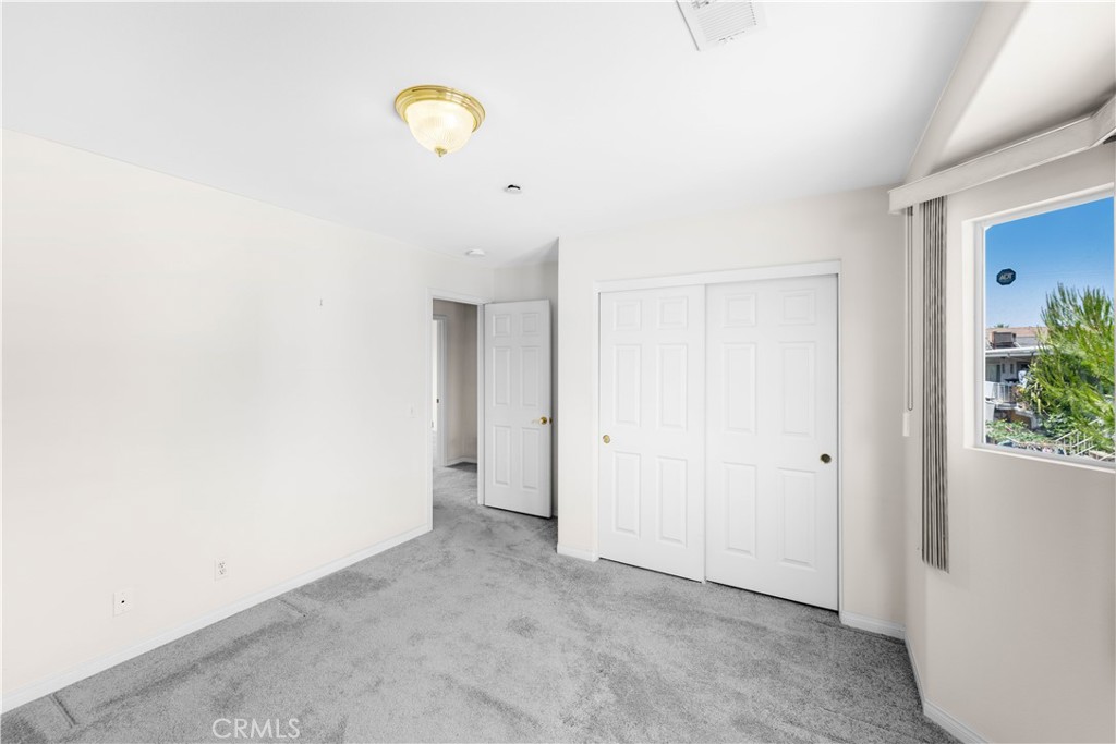 130 N Lincoln Avenue