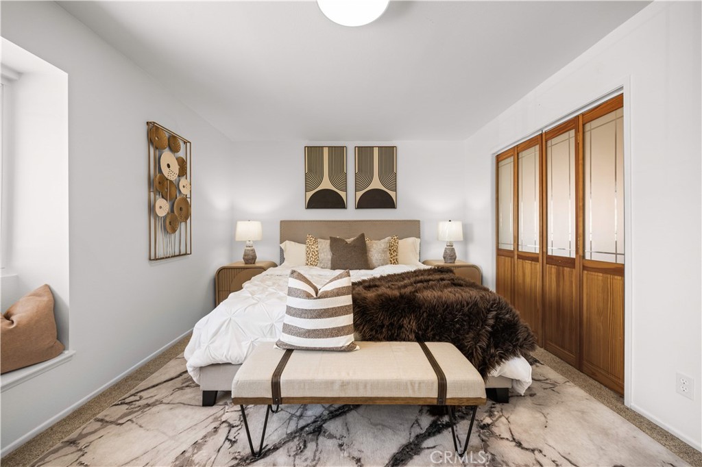 12420 Silk Oak Court