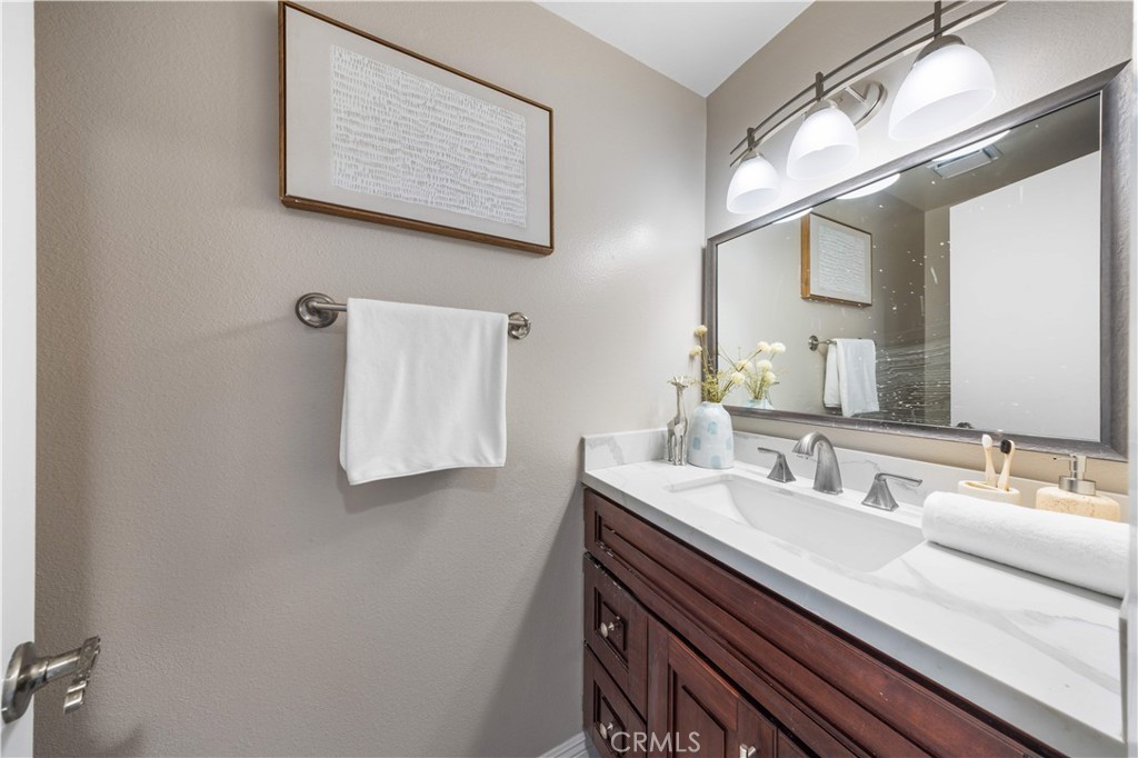 12420 Silk Oak Court