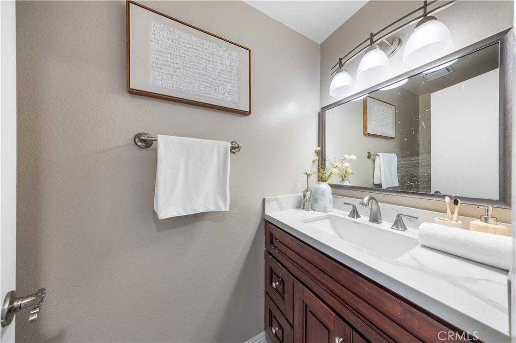 12420 Silk Oak Court