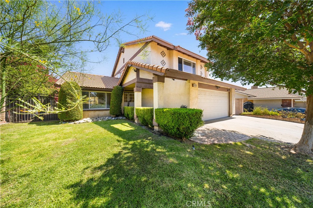 12420 Silk Oak Court