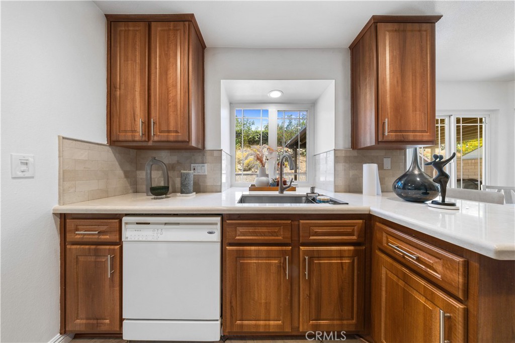 12420 Silk Oak Court